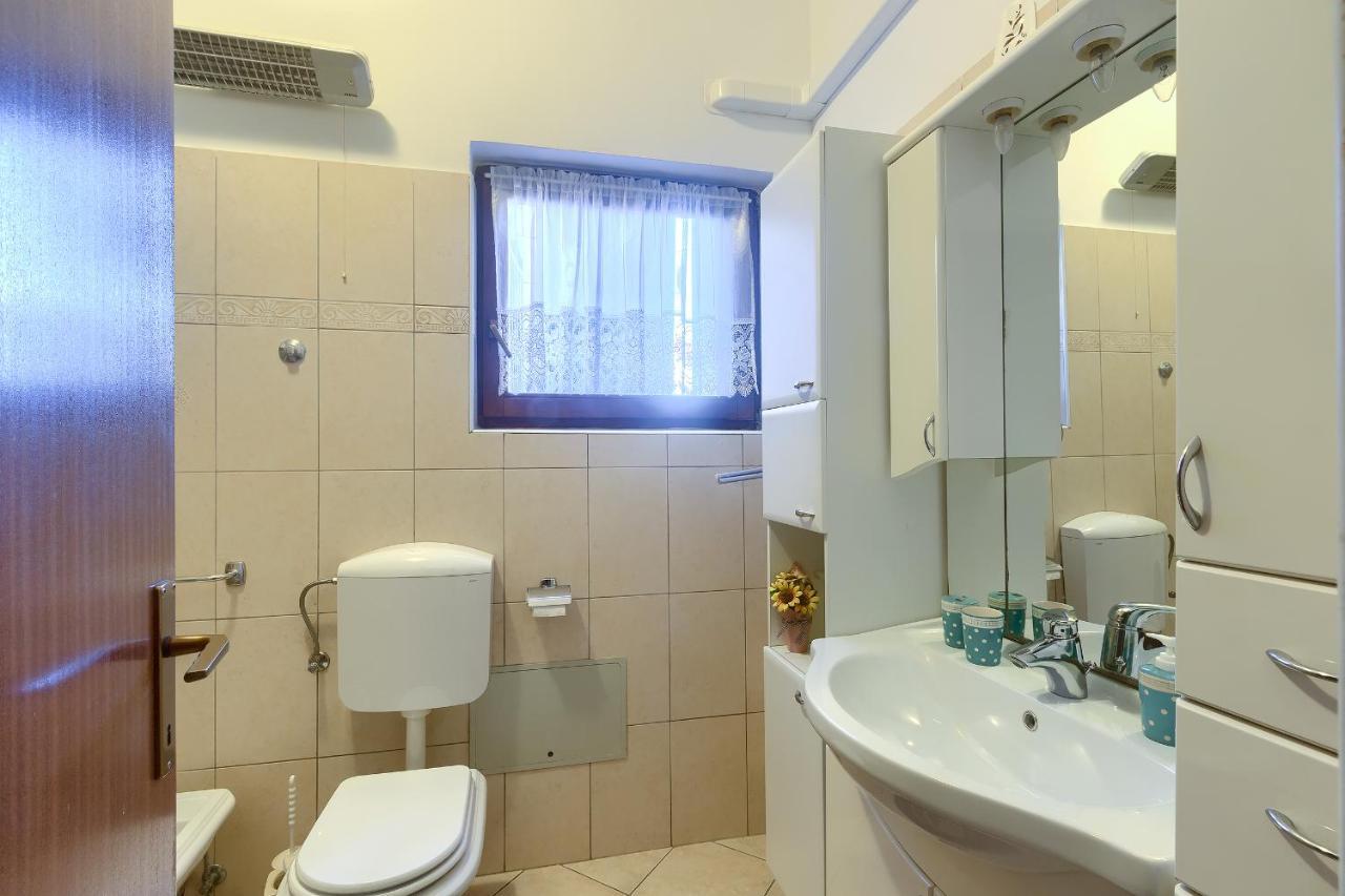 Aida Pula Apartment Exterior photo